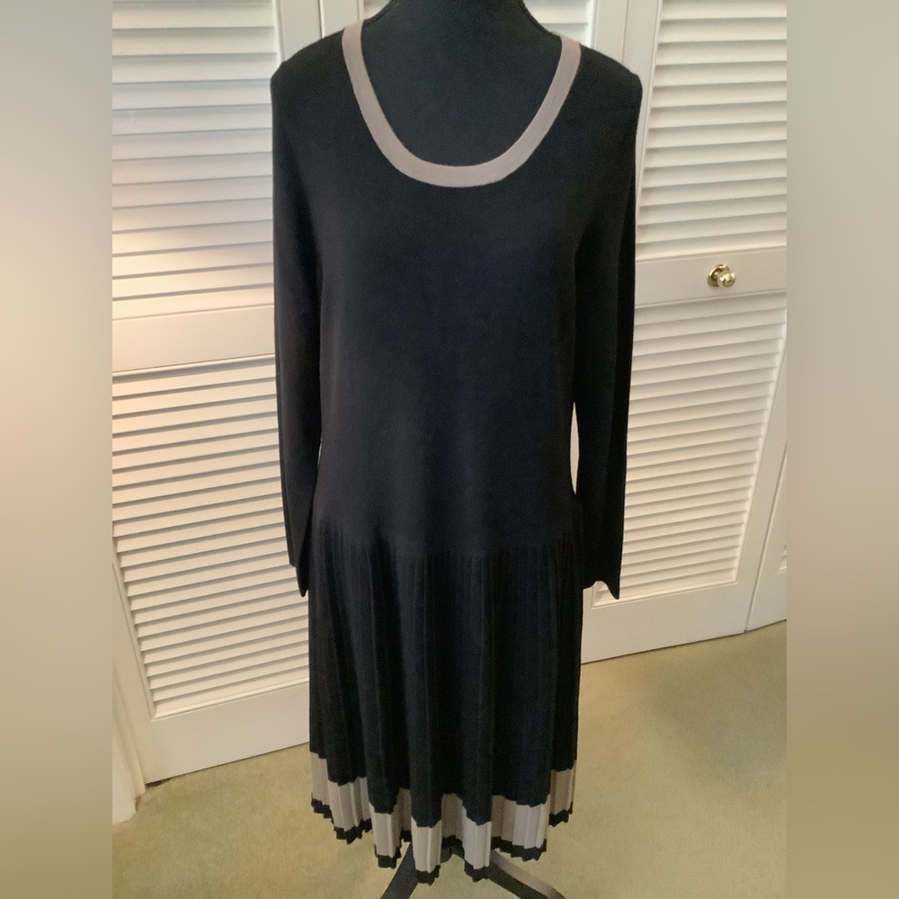 Jaeger - 100% Wool - Knit Dress - Large